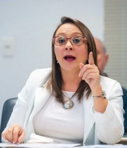 renata Renata Abreu
