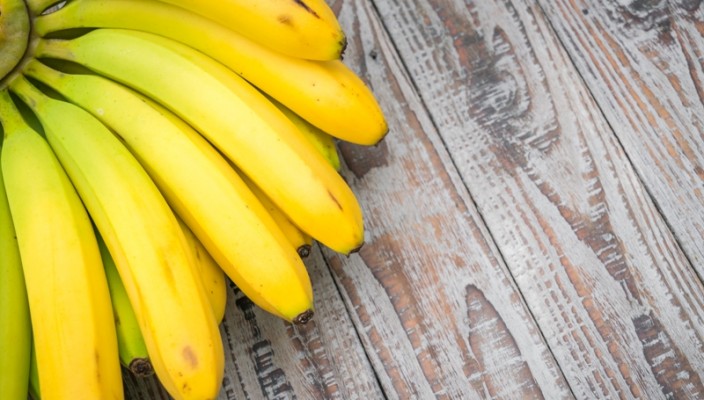 banana foto freepik para ilustar matéria sobre salada de fruta no blog do fernando albrecht